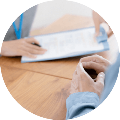 打ち合わせをしている様子